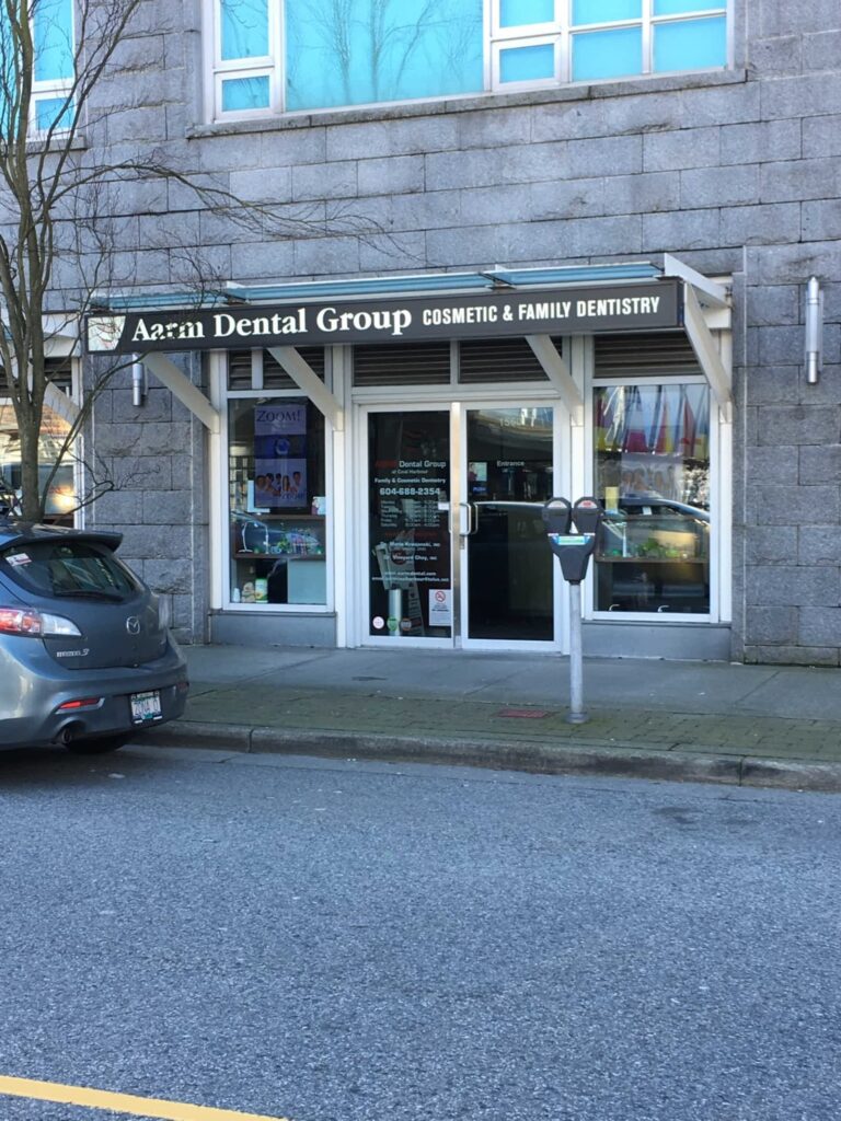 aarm-dental-group-at-coal-harbour-storefront-1.jpg