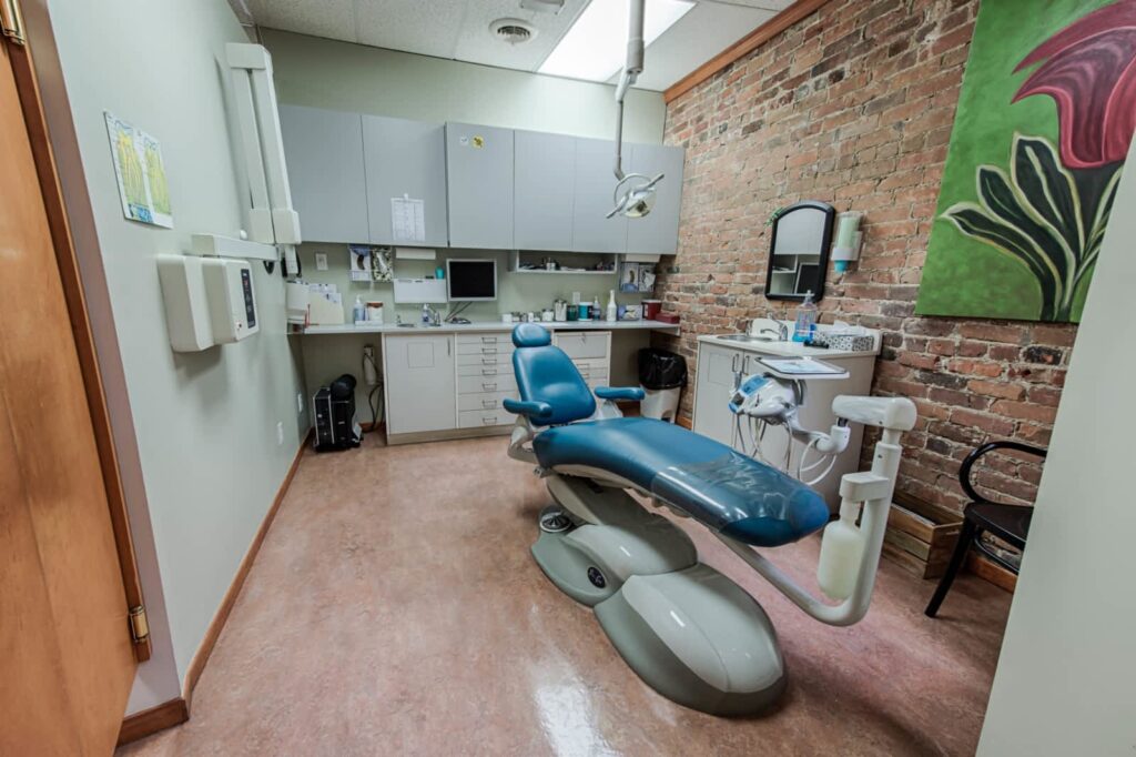 centre-dentaire-d-outremont-inc-1.jpg