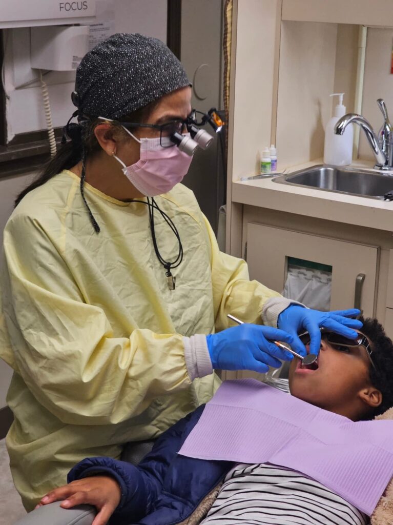 goldstream-dental-clinic-1.jpg
