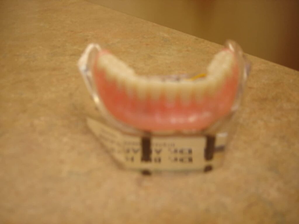medicine-hat-denture-clinic-inc-1.jpg