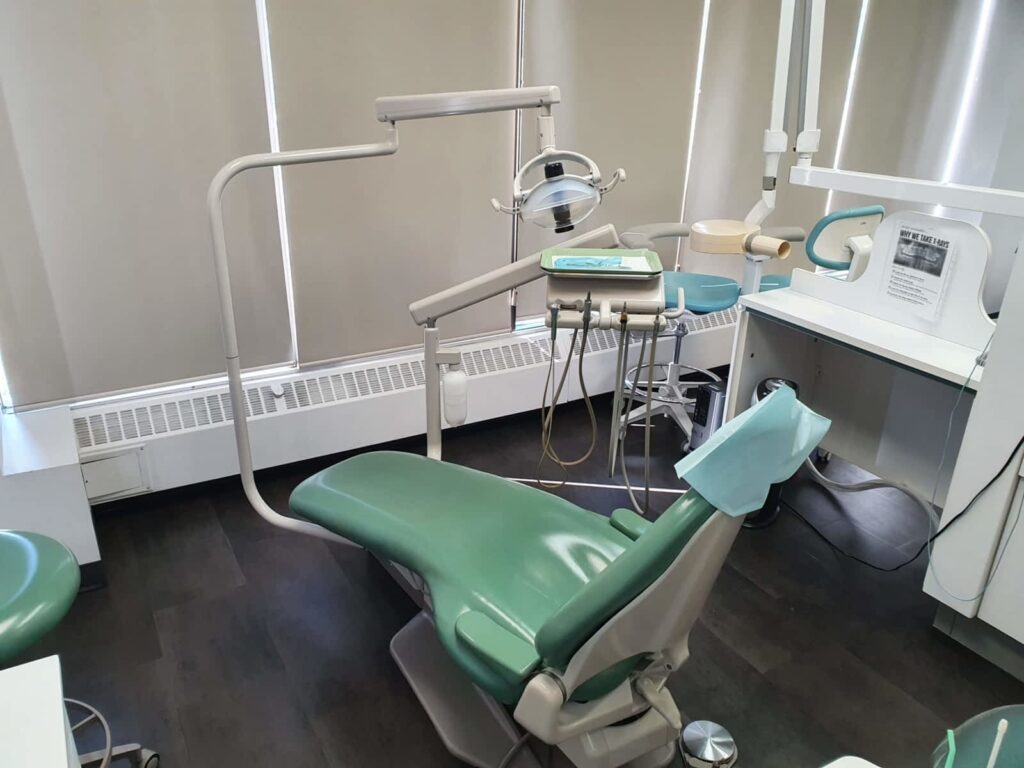 west-end-dental-centre-1.jpg