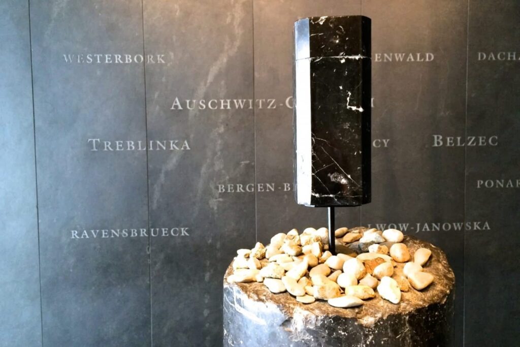 montreal-holocaust-memorial-museum-1.jpg